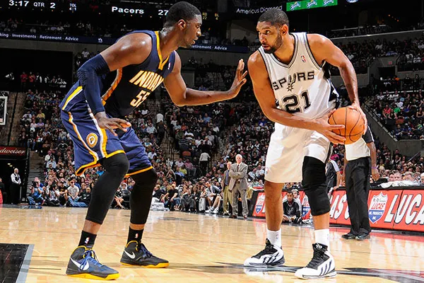 活塞双核同砍两双！康宁汉姆23分12助攻，杜伦16+16